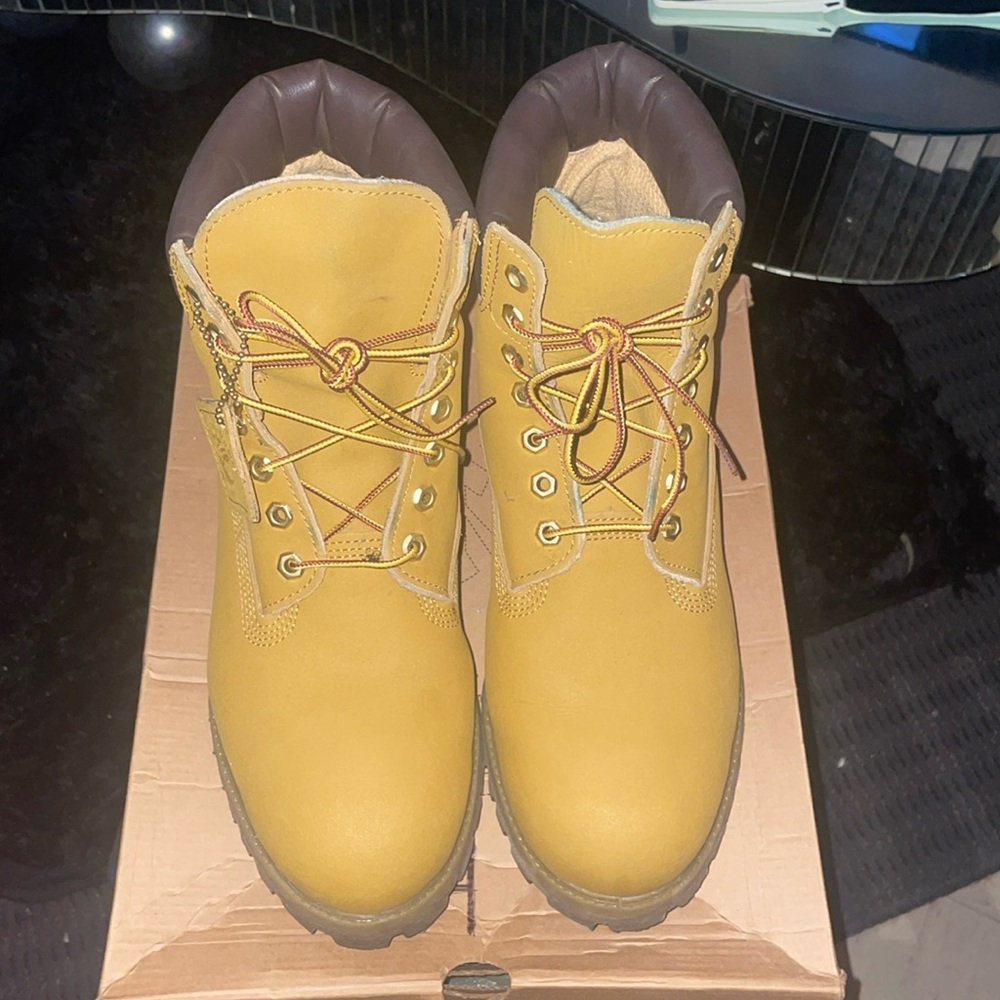 CONSTRUCTION TIMBERLAND scuff proof
Wheat
WATER PROOF
SCUFF PROOF